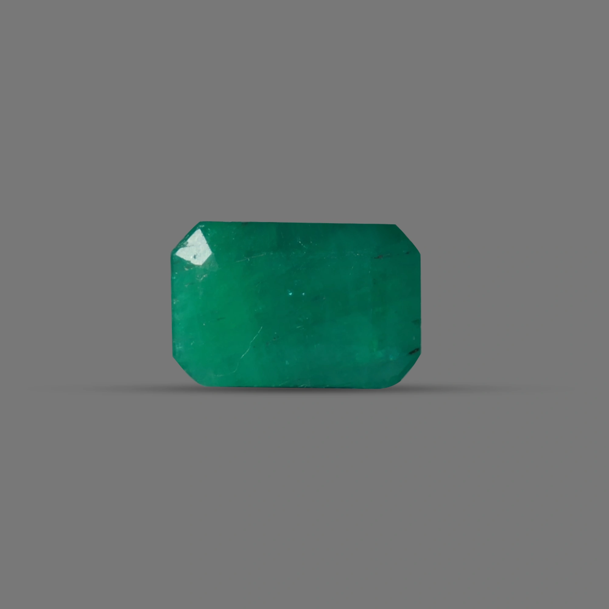 Emerald (Panna) - 3.94 carats