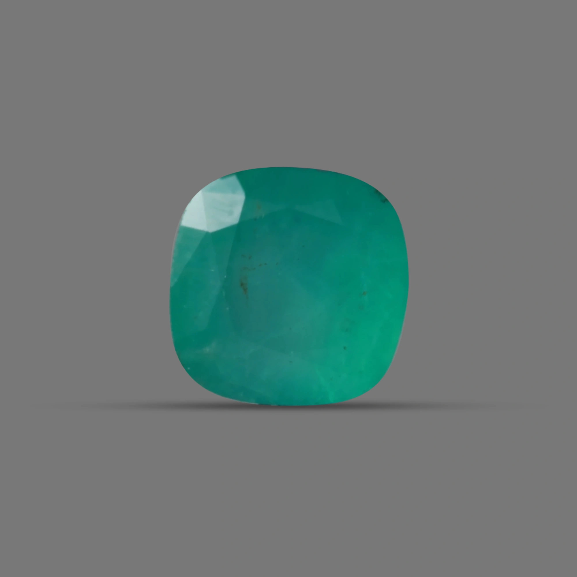 Emerald (Panna) - 5.33 carats