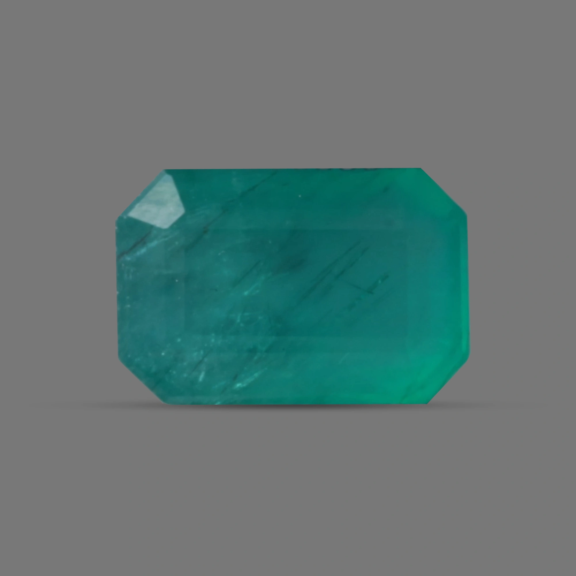 Emerald (Panna) - 5.72 carats