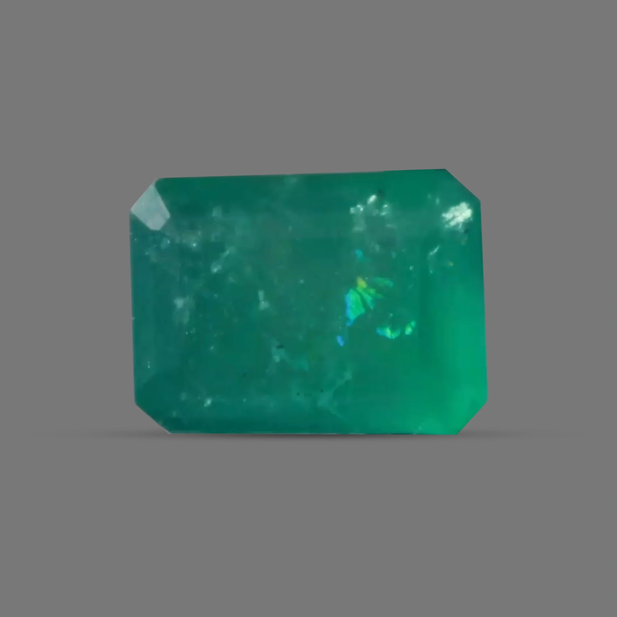 Emerald (Panna) - 5.80 carats