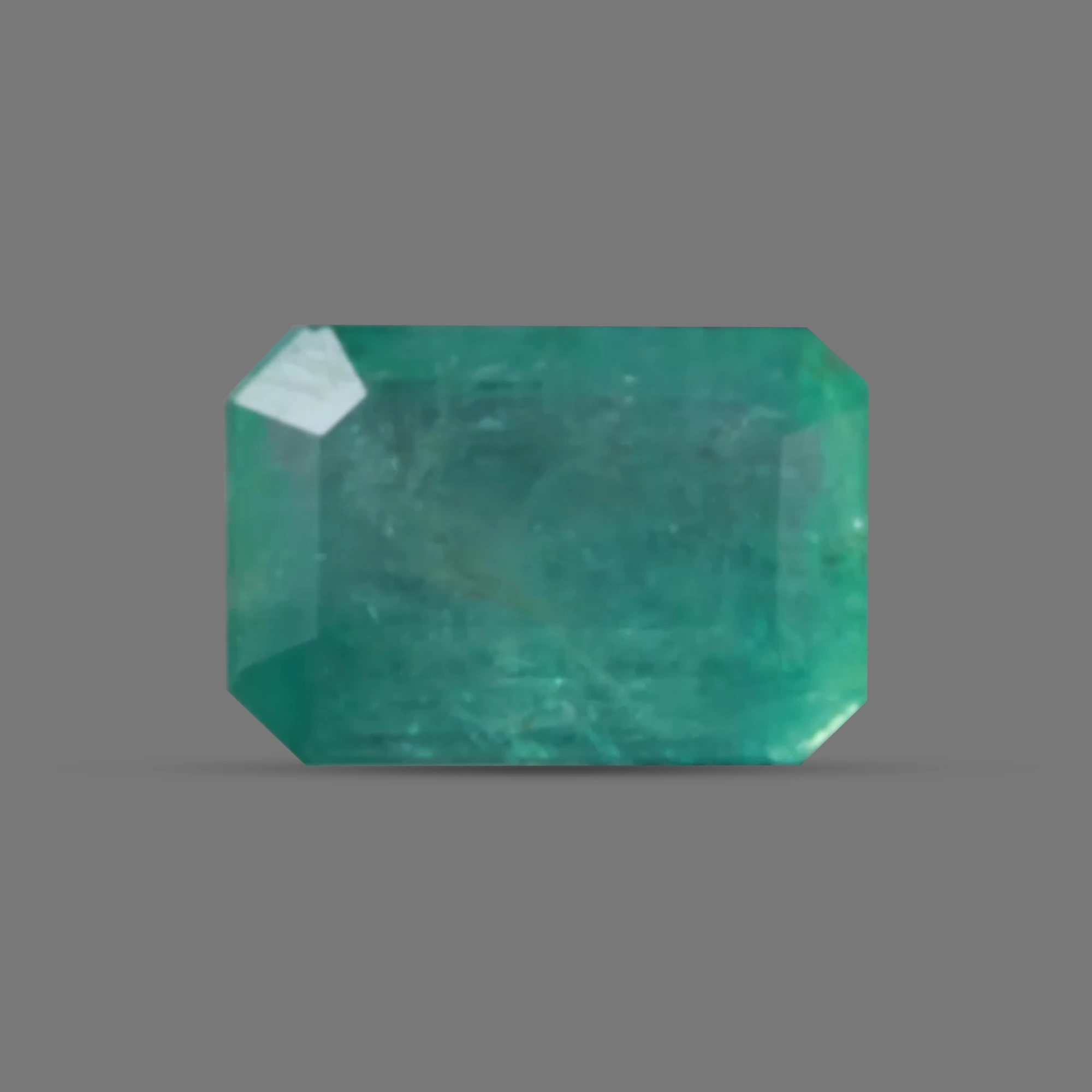 Emerald (Panna) - 5.97 carats