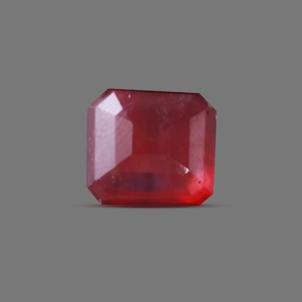 Ruby Bangkok - 4.64 carats