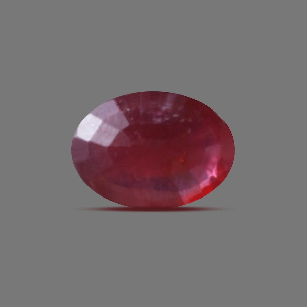 Ruby Bangkok - 4.72 carats